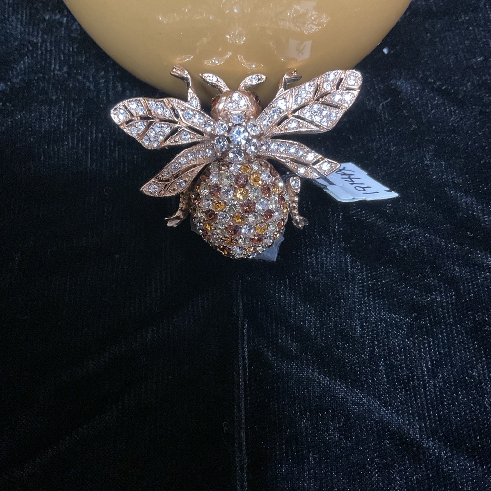 Ciner 1892 Centenary 18ct Gold Plated Swarovski Crystal Bee Brooch